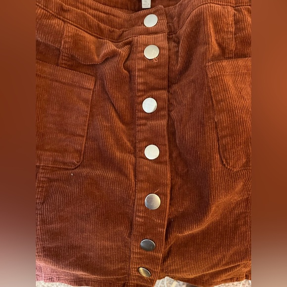 Corduroy brown button skirt - Picture 4 of 7